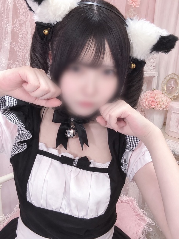 虹野 えまの写真3枚目