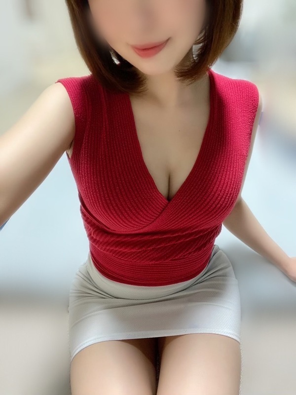 綾瀬 ミナの写真1枚目