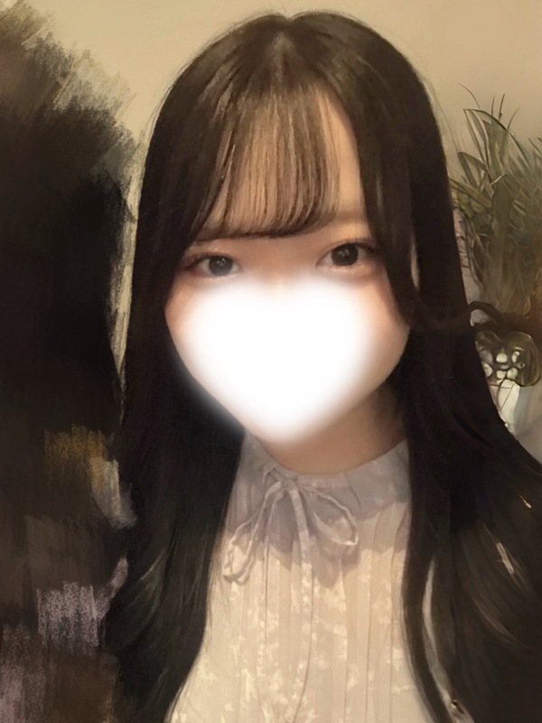 成宮 ゆあの写真1枚目