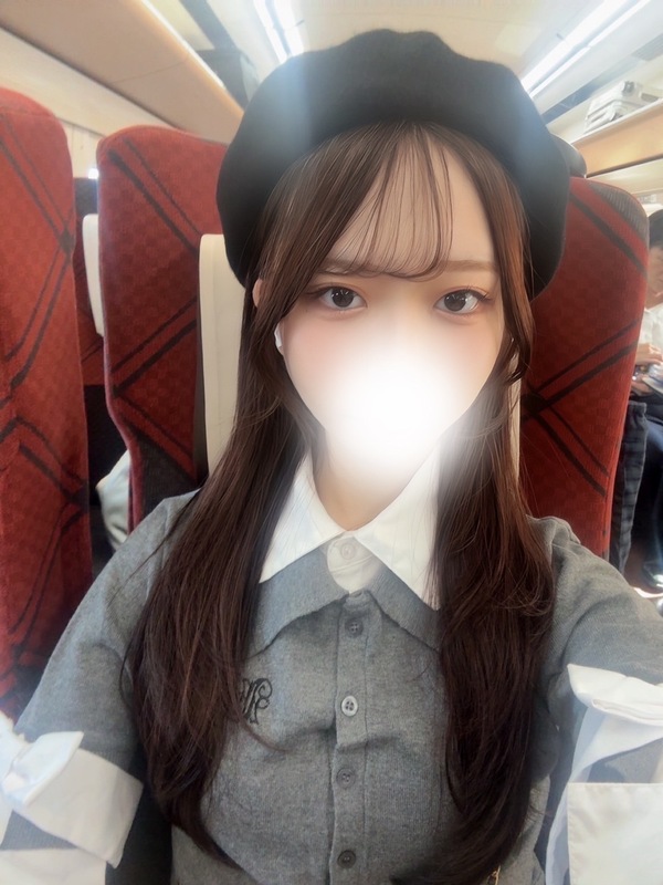 成宮 ゆあの写真2枚目